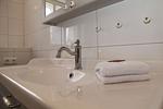 Badezimmer - Oberdeck Steuerbord - Top-Hundeurlaub