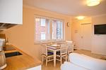 Küche / Küchenzeile - Südstrand Appartement inkl. WLAN - Top-Hundeurlaub