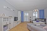 Wohnzimmer - FeWo 19: Balkon, Sauna, Schwimmbad - Top-Hundeurlaub