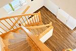 Treppe in das 2. Obergeschoss - Reethaus 18a - Top-Hundeurlaub
