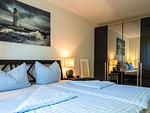 Schlafzimmer mit Doppelbett - Birkenstrasse 6i Wohnung 14 - Top-Hundeurlaub