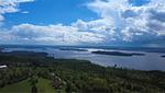 Luftaufnahme des Ruskensees und der umliegenden Natur - Hus Rusken - Top-Hundeurlaub