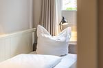 Schlafzimmer - Haus Weissenburg Whg. Garten Ost - Top-Hundeurlaub