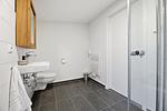 Badezimmer - Top Floor Apartment C15 mit großer Terrasse im "Pine Hill Resort" - Top-Hundeurlaub