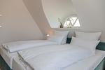 Schlafzimmer - Reetruhe - Top-Hundeurlaub