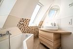 Ferienhaus Tamika am Tollensesee - Badezimmer mit Badewanne - Tamika - Top-Hundeurlaub