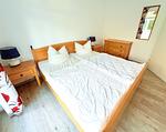 Wohnzimmer - Strandresidenz Juliusruh Fewo 2 - mit Balkon - Top-Hundeurlaub