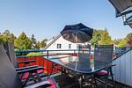 Balkon mit Gartenmöbeln - Wohnung 08-5 - Top-Hundeurlaub