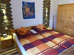 großes Schlafzimmer - Haus 89 Fewo EG - Top-Hundeurlaub