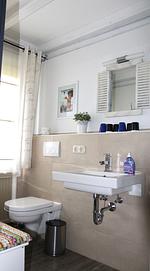 Badezimmer - Haus 43 Talblick Fewo 1 oben - Top-Hundeurlaub