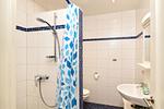 Bad mit Dusche - Wohnung Strandkrabbe 02 - Top-Hundeurlaub