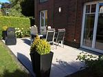 Terrasse mit Gartenmöbeln - Ferienwohnung 1 - Top-Hundeurlaub