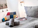 Schlafzimmer 1: 1 Doppelbett (180x200), Flach-TV, Insektenschutzgitter - FeWo Strandlust in PRORA - 7.11 - Top-Hundeurlaub