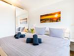 Schlafzimmer: Doppelbett (180x200) - FeWo Dünenheide 2.1 in PRORA - 7.21 - Top-Hundeurlaub