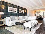Wohn/Essbereich: Sofa, Sitzbereich, TV, Essbereich, Zugang zum Balkon - FeWo Goodlife in PRORA - 7.40 - Top-Hundeurlaub