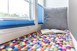 Schlafzimmer 2: Doppelbett (180x200), Kleiderschrank, TV - FeWo Grumsin in PRORA - 4.21 - Top-Hundeurlaub