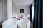Schlafzimmer 2: Doppelbett (160x200), TV - FeWo Seepferdchen in PRORA - 9.07 - Top-Hundeurlaub