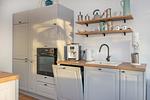 Küche / Küchenzeile - Ferienhaus "Haffhus" mit Balkon, Terrasse und 2 Bädern - Top-Hundeurlaub