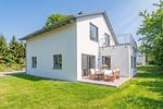 Fassade / Eingang - Ferienhaus "Haffhus" mit Balkon, Terrasse und 2 Bädern - Top-Hundeurlaub