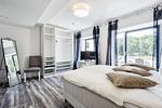 Schlafzimmer 2: Doppelbett (180x200), TV - FeWo Hygge in PRORA - 6.02 - Top-Hundeurlaub