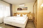 Schlafzimmer - Bungalow Hanseatchen: Terrasse - Top-Hundeurlaub