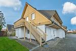 Fassade / Eingang - Ferienwohnung Strandbrise mit Kamin und Balkon - Top-Hundeurlaub