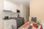 Küche / Küchenzeile - Appartementanlage Strandjuwel Fewo 220 - Top-Hundeurlaub