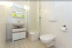 Badezimmer - Appartementanlage Strandjuwel Fewo 241 - Top-Hundeurlaub