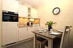 Küche / Küchenzeile - Appartementanlage Strandjuwel Fewo 240 - Top-Hundeurlaub