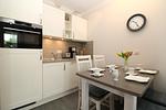 Küche / Küchenzeile - Appartementanlage Strandjuwel Fewo 240 - Top-Hundeurlaub