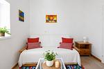 Schlafzimmer mit großem Bett und tollen Assecoires - Giardino del Convento - Top-Hundeurlaub