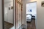 Haus Welle, Whg. Kuschelnest Flur mit Blick ins Schlafzimmer - Ferienwohnung Haus Welle, Apartment Kuschelnest - Top-Hundeurlaub