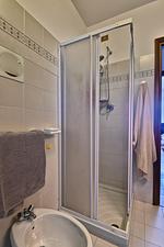 Belvedere Beatrice mit großer Terrasse und wunderschönem Seeblick - 017185-CNI-00541 - Top-Hundeurlaub