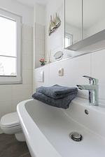 Dusch-/Wannenbad - Seestraße 26 D WE 05 - Top-Hundeurlaub