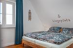 Schlafzimmer - Reetdachhaus "Ankerplatz" - Top-Hundeurlaub