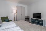 Schlafzimmer - Westside Arthotel Apartment 121 - Top-Hundeurlaub