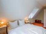 Schlafzimmer - Ferienpark Seepferdchen, Haus Zingst 5a - Top-Hundeurlaub