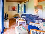 Wohnzimmer - Ferienpark Seepferdchen, Haus Zingst 5b - Top-Hundeurlaub
