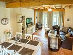 Wohnzimmer - Ferienpark Seepferdchen, Haus Rügen 8b - Top-Hundeurlaub