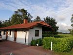 Entdecken Sie Ihr Traumferienhaus mit rotem Dach in ruhiger Lage! - Haus Vier-Pfoten - Top-Hundeurlaub
