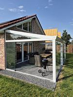 Terrasse mit Sitzbereich und Grill - Ferienhaus Kuestenliebe - Top-Hundeurlaub