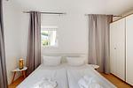 Schlafzimmer - Villa Strandblick 01 - Top-Hundeurlaub