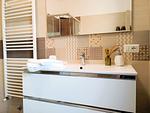 top ausgestattes modernes Badezimmer - Paola - Top-Hundeurlaub