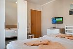 Schlafzimmer mit Doppelbett - Reihenhaus 6b - Schwalbe - Top-Hundeurlaub