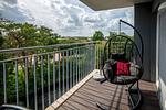 Balkon mit Hängestuhl - Nordseeresort Friesland 50-3-s - Top-Hundeurlaub