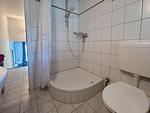 Dusche im Badezimmer - Ferienapartment Hardy - Top-Hundeurlaub
