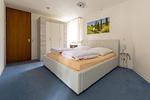 Schlafzimmer - Zwei-Zimmer-Apartment 53/17 - Top-Hundeurlaub