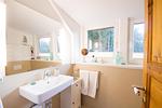Badezimmer im Ferienhaus Isemann in Nebel auf Amrum - Reetdachhaus Isemann - Whg. Bergen - Top-Hundeurlaub