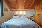 Ein einladendes Schlafzimmer, ideal für entspannende Nächte. - Salzwind IV - Top-Hundeurlaub