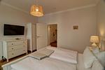 Schlafzimmer - Villa Johanna  App.1 - mit zwei Balkonen & Garten - nur wenige Schritte vom Strand - Top-Hundeurlaub